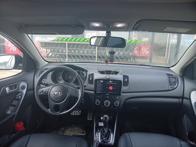 Kia Cerato-8
