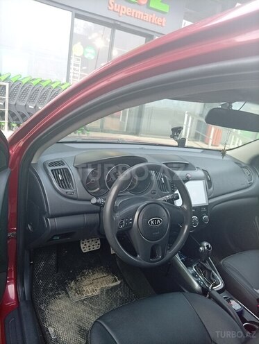 Kia Cerato-10
