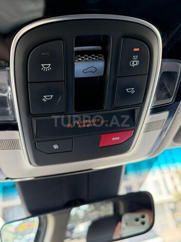 Hyundai Santa Fe-14