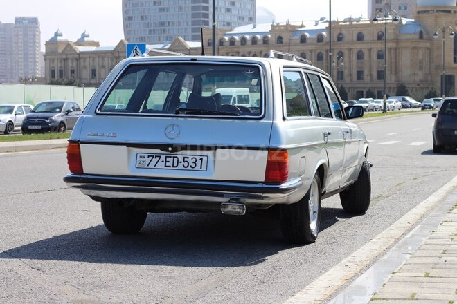 Mercedes W123-3