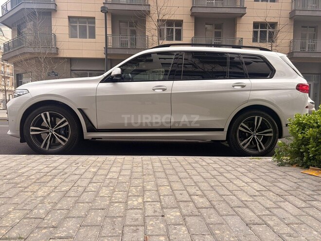 BMW X7-7