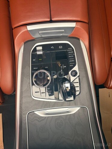 BMW X7-14