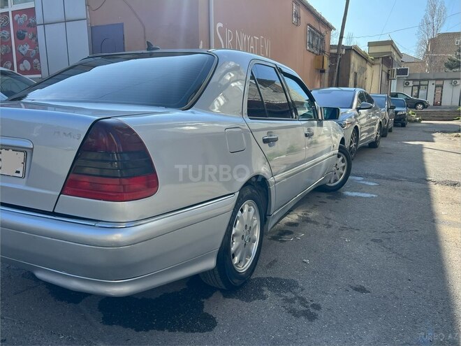 Mercedes C 180-6