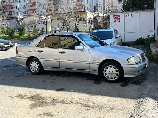 Mercedes C 180-3