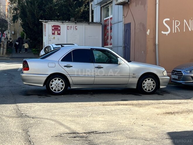 Mercedes C 180-11