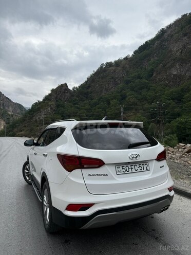 Hyundai Santa Fe-6
