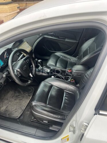 Chevrolet Cruze-4