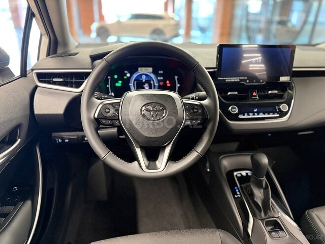 Toyota Corolla-13