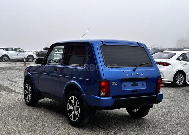 LADA (VAZ) Niva-9