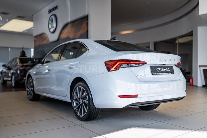 Skoda Octavia-8
