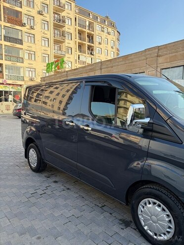 Ford Transit Custom-3