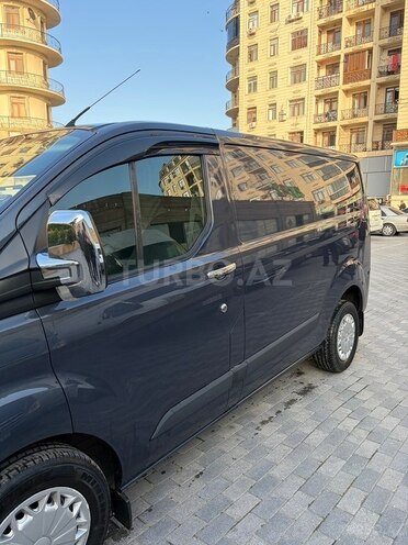 Ford Transit Custom-5