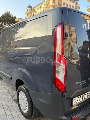 Ford Transit Custom-8