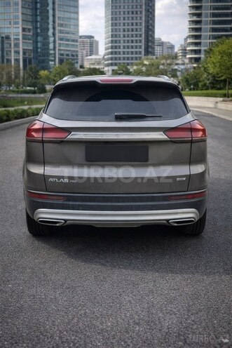 Geely Atlas Pro-2