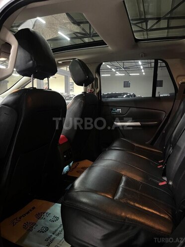 Ford Edge-15