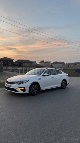 Kia Optima-4