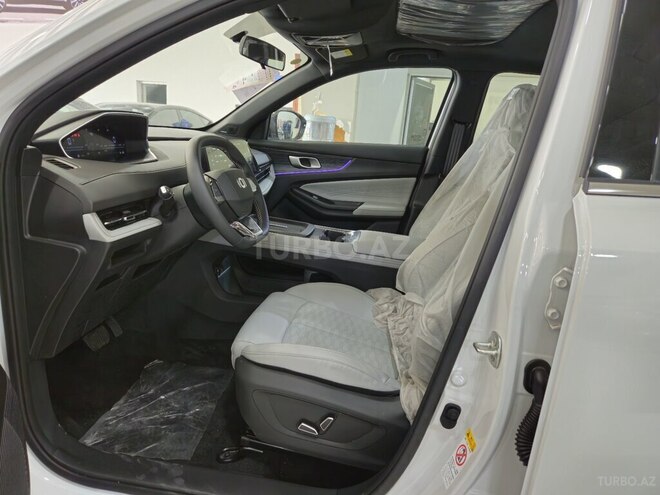 Changan Qiyuan Q05-16