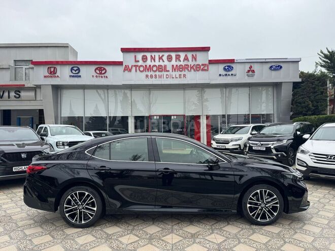 Toyota Camry-5