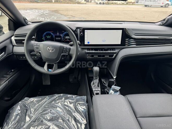 Toyota Camry-16