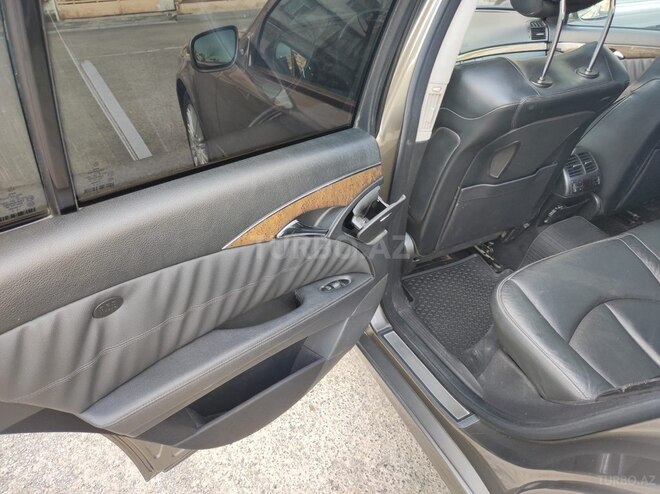 Mercedes E 220-19
