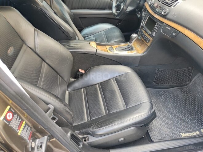 Mercedes E 220-18