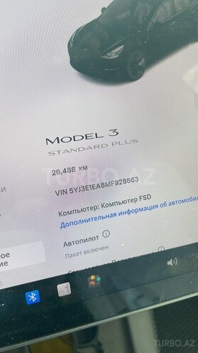 Tesla Model 3-9