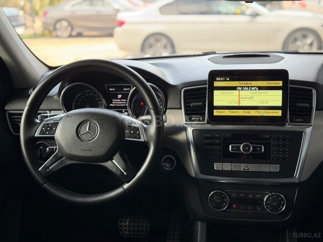 Mercedes ML 300 4MATIC-11