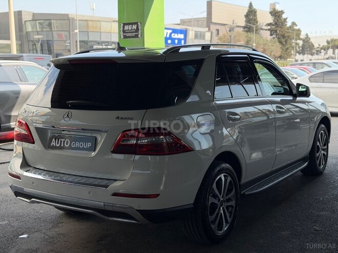 Mercedes ML 300 4MATIC-4