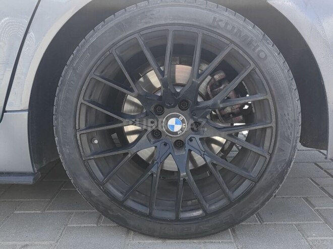 BMW 528-11