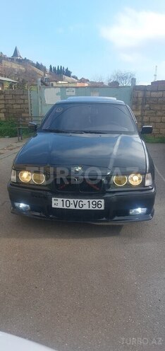 BMW 318-1