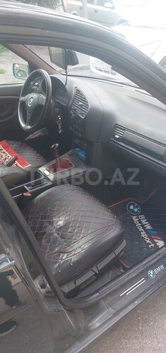 BMW 318-5