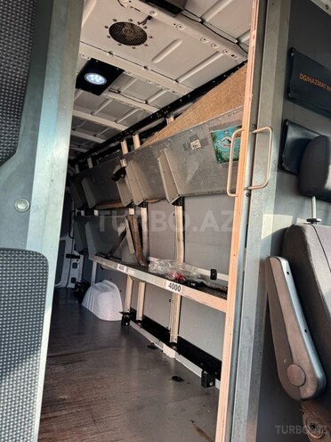 Mercedes Sprinter 515-11