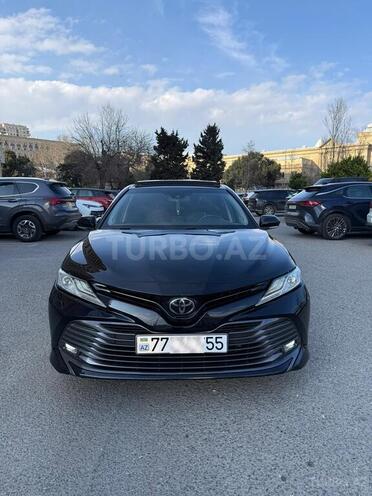Toyota Camry-1