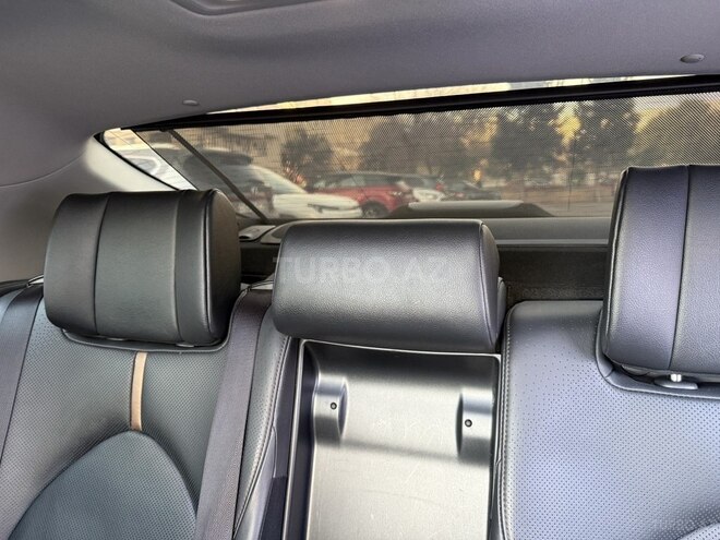 Toyota Camry-5