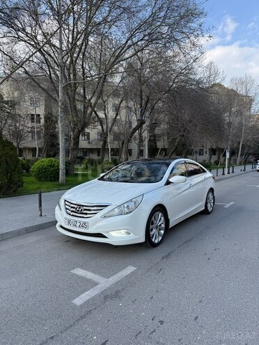 Hyundai Sonata-2