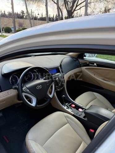 Hyundai Sonata-7
