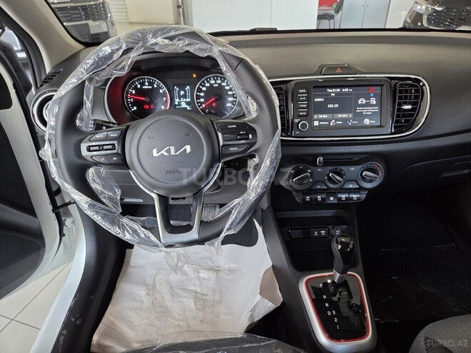 Kia Soluto-4