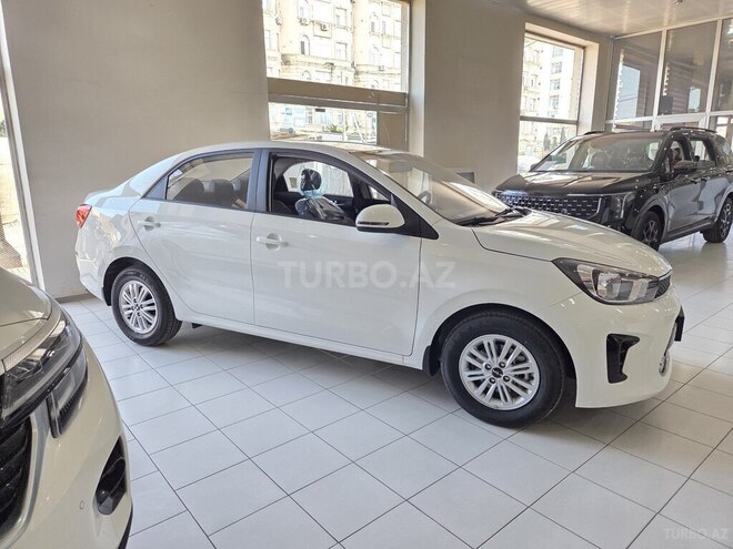 Kia Soluto-3