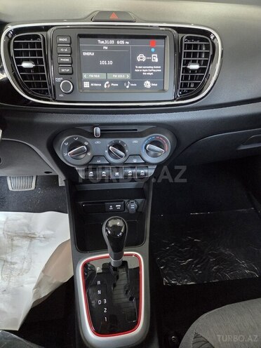 Kia Soluto-5