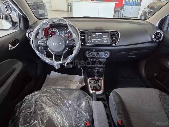Kia Soluto-6