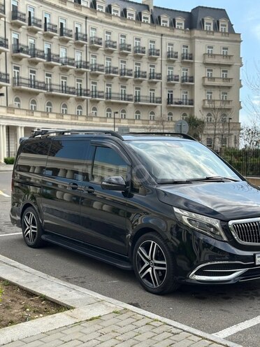 Mercedes V 250-2