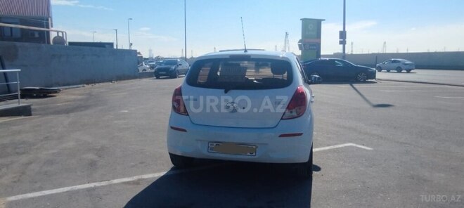 Hyundai i20-5