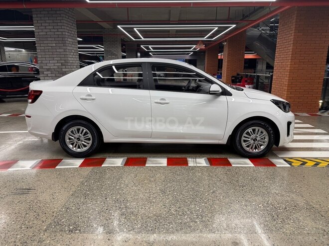 Kia Soluto-4