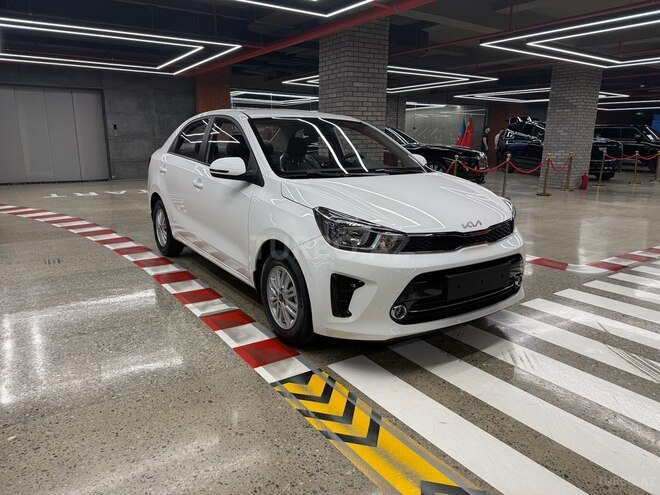 Kia Soluto-3