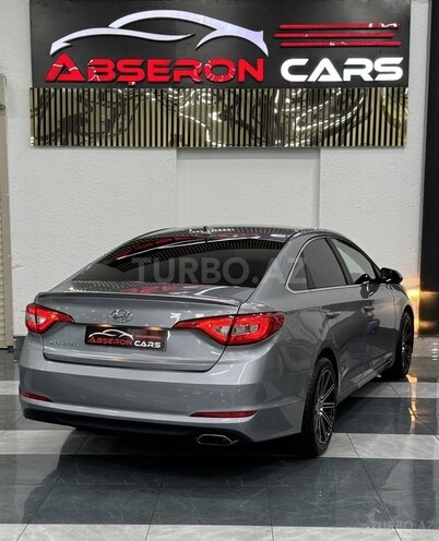 Hyundai Sonata-11
