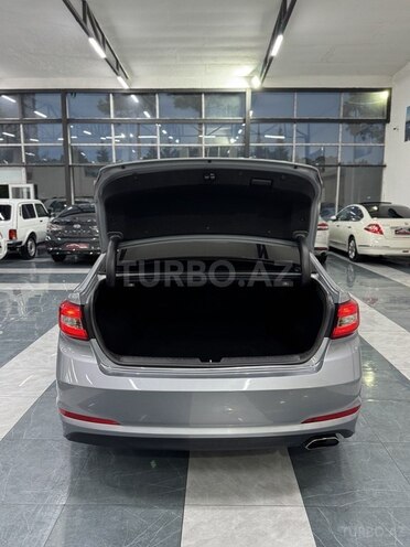 Hyundai Sonata-15