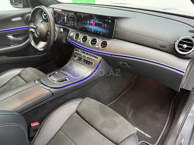 Mercedes E 300 e 4MATIC-11