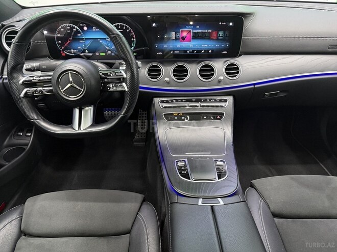 Mercedes E 300 e 4MATIC-9