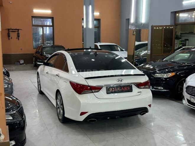 Hyundai Sonata-17