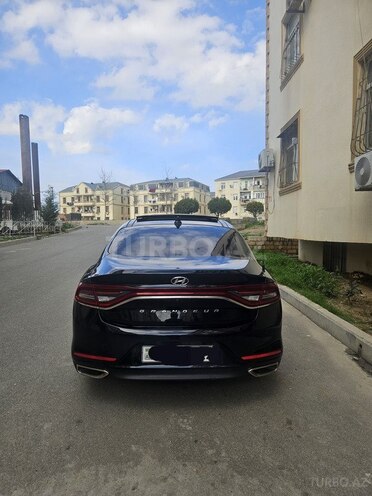 Hyundai Grandeur-11